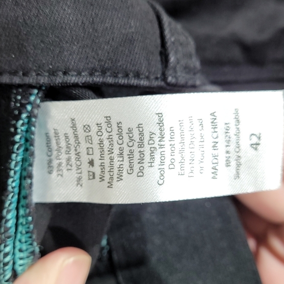 NWOT LuLaRoe Skinny Fit Black Jeans size 42 - Picture 4 of 5